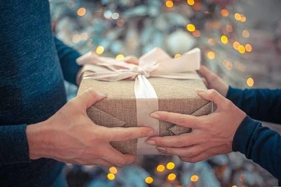 Popular Newborn Gifts Singapore That Families Truly Appreciate